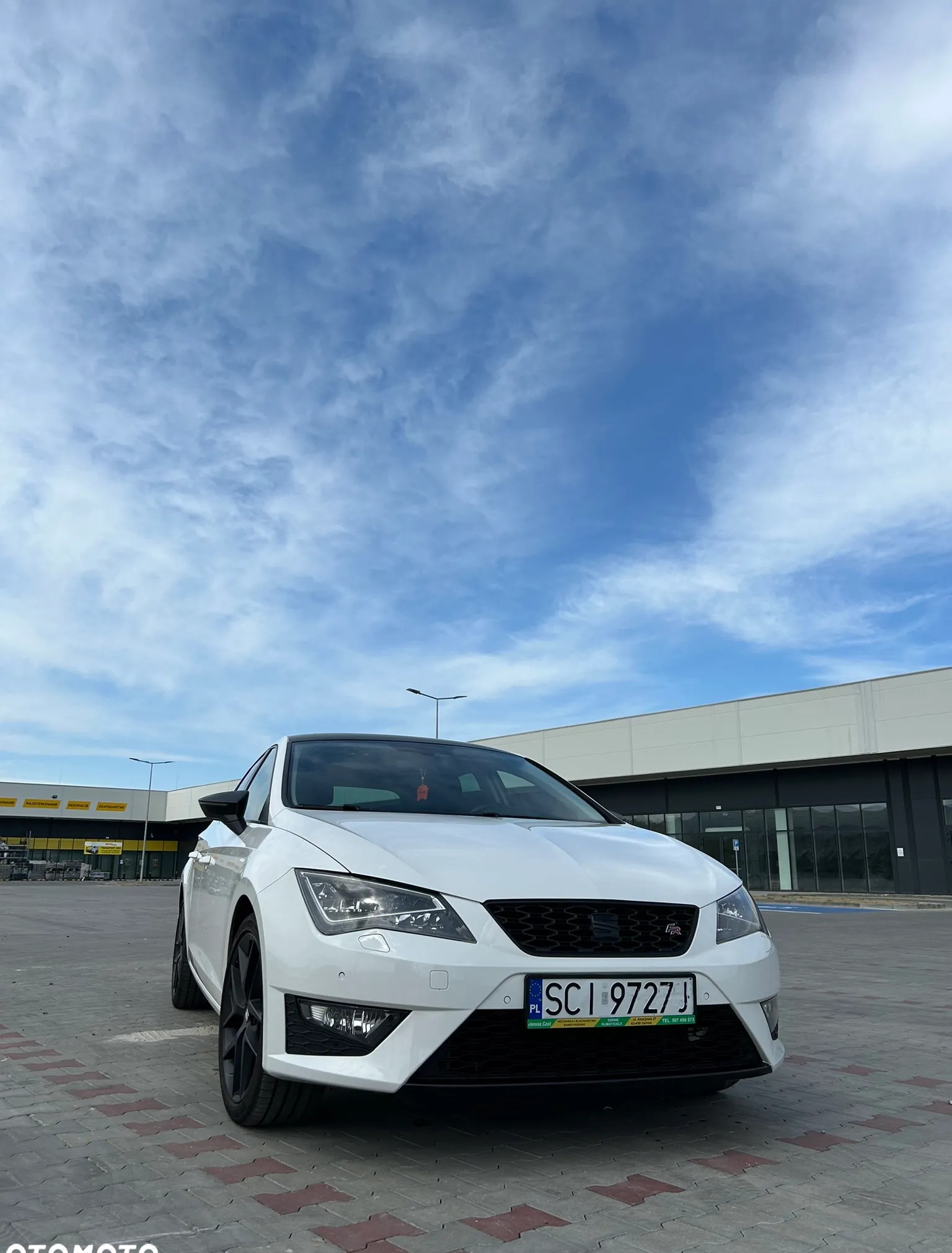 Seat Leon cena 52500 przebieg: 148000, rok produkcji 2016 z Ustroń małe 92